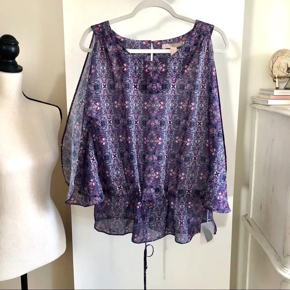 NWT Forever 21 top. Size M